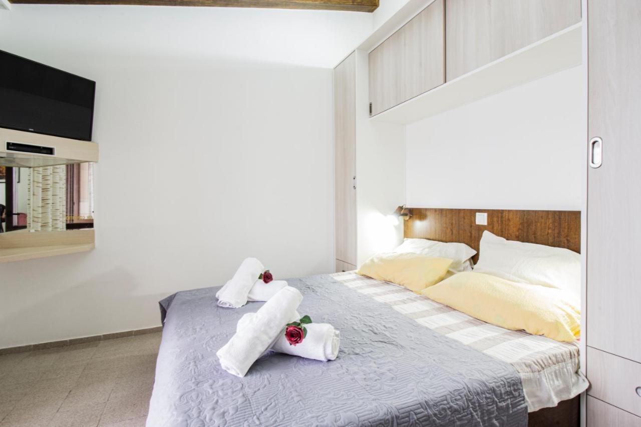 메타이나 Galapagus Privat Beach & Boat Dock 아파트 외부 사진